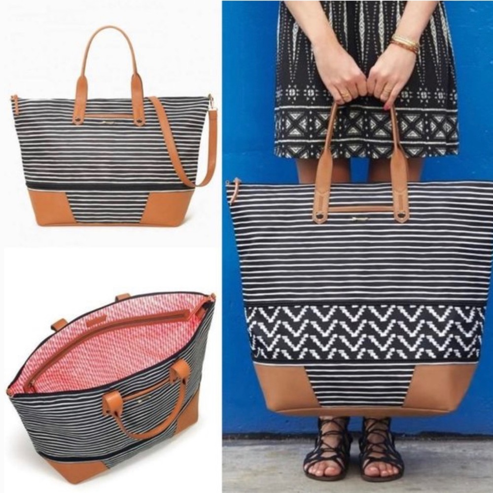 Stella & Dot Getaway Bag Black/Cream Stripe